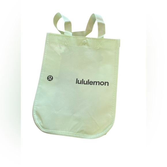 NWOT Lululemon reusable bag CREAM - Picture 2 of 5